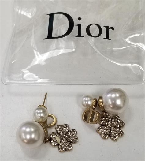 dior mise en earring